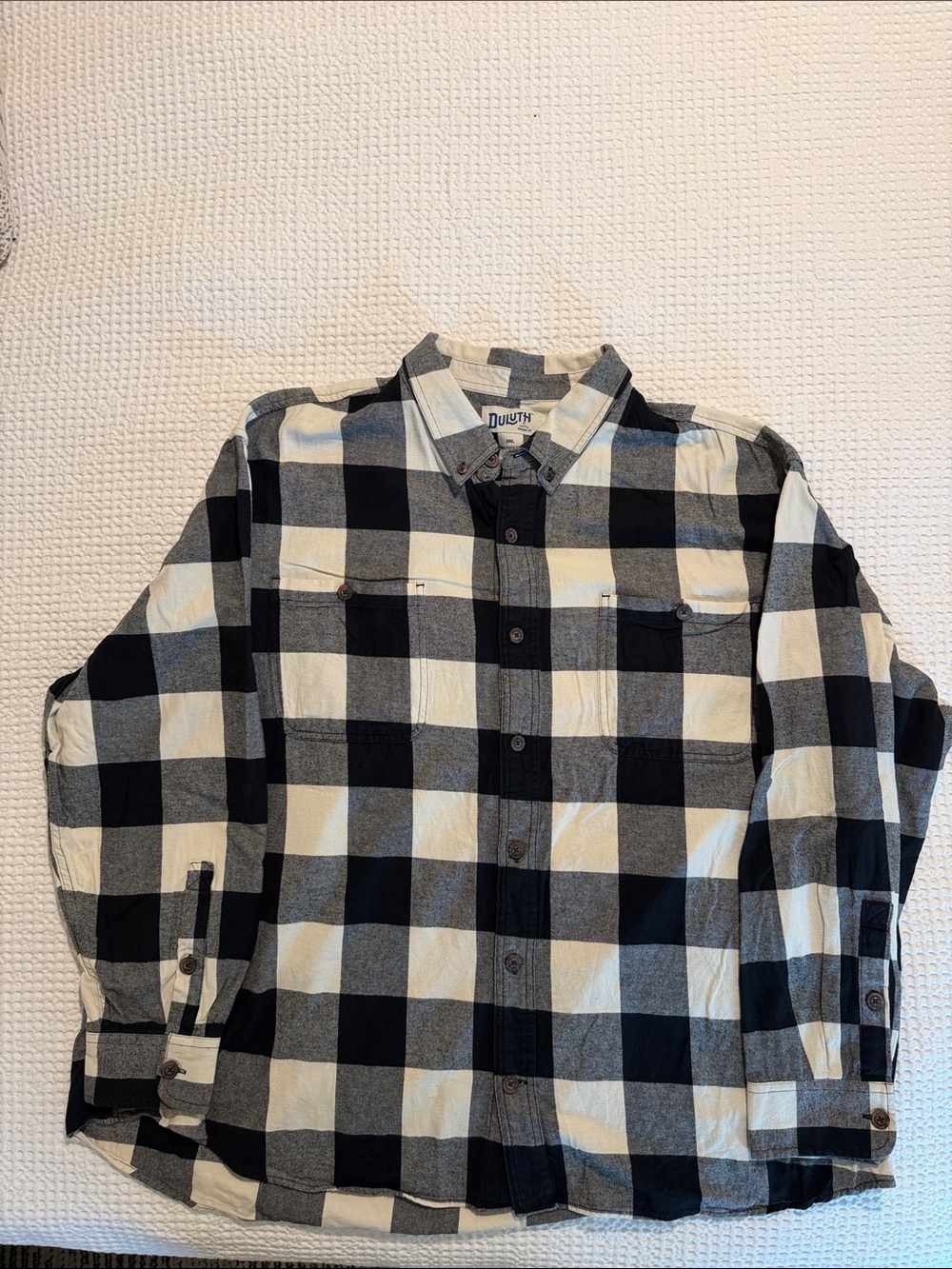Duluth Trading Co Black & White Buffalo Plaid Button-Down Shirt